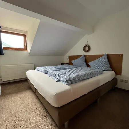 Haus Alpenblume Apartment *