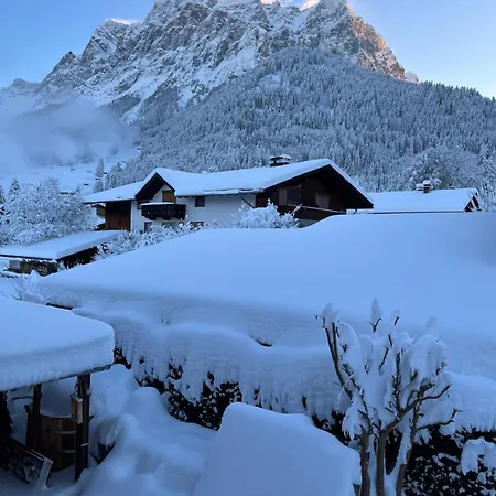 Haus Alpenblume