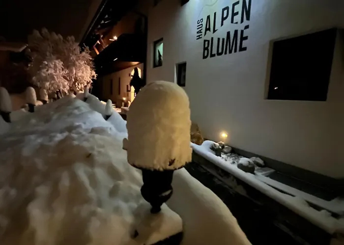 Haus Alpenblume アパート